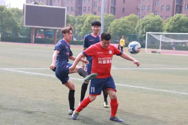 库里21分亚历山大空砍52分 勇士力克雷霆2连胜